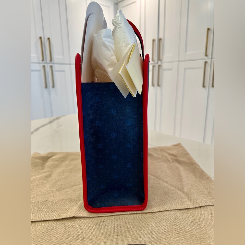 Gucci x Jetsons Tote Bag - Picture 3 of 10